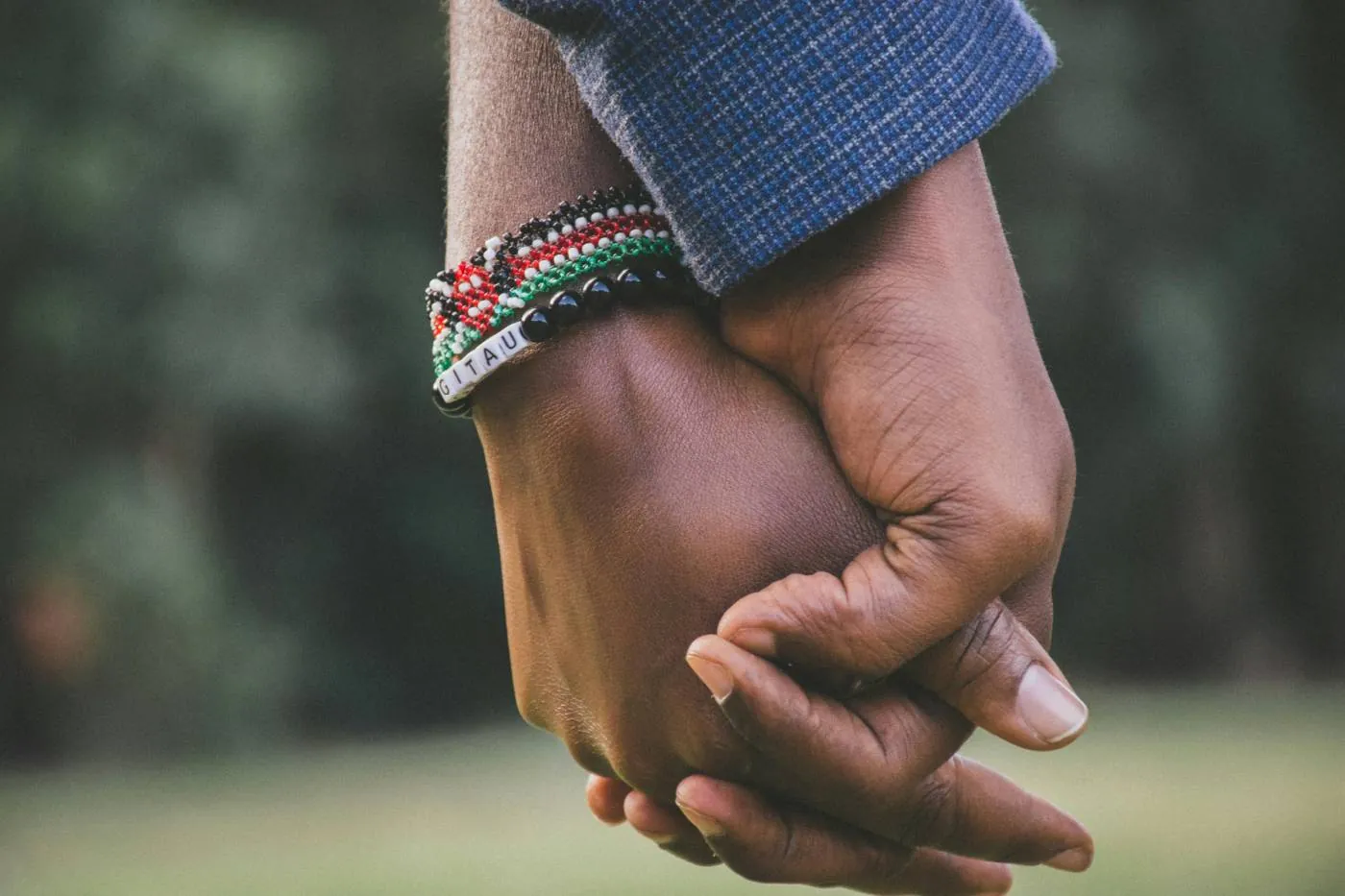 Building a Happy and Healthy Relationship: Tips for Thriving Together